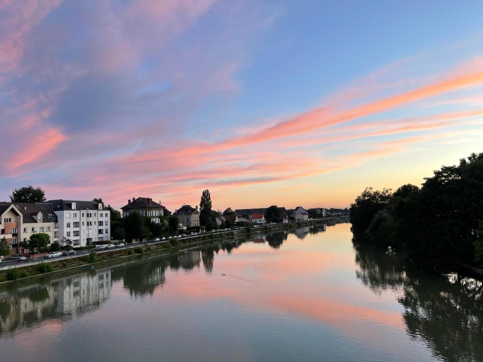 Les 4 Reflets De La Marne Pomponne Exterior foto